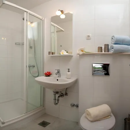 Apartment Dana *